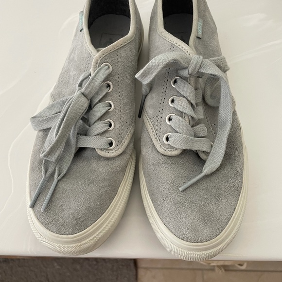 light grey lace up vans